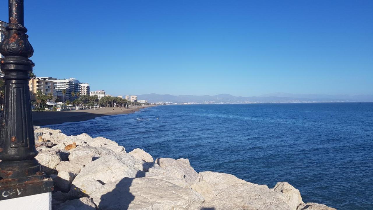 Impresionante Primera Linea De Playa, Bajondillo Beach Torremolinos Extérieur photo